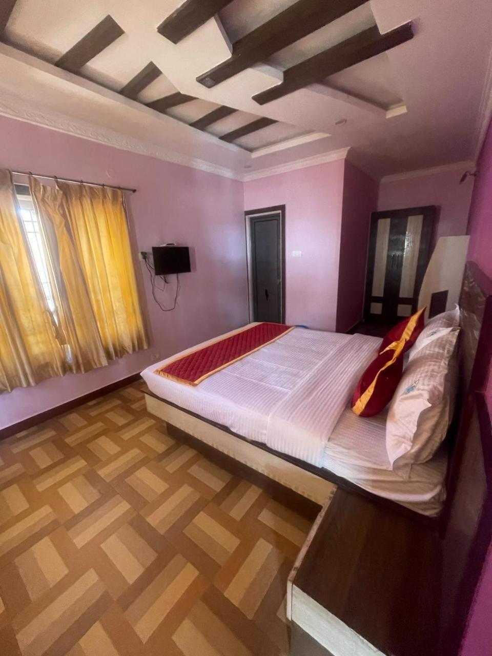 Hotel Ooty Vpr Residency Zewnętrze zdjęcie