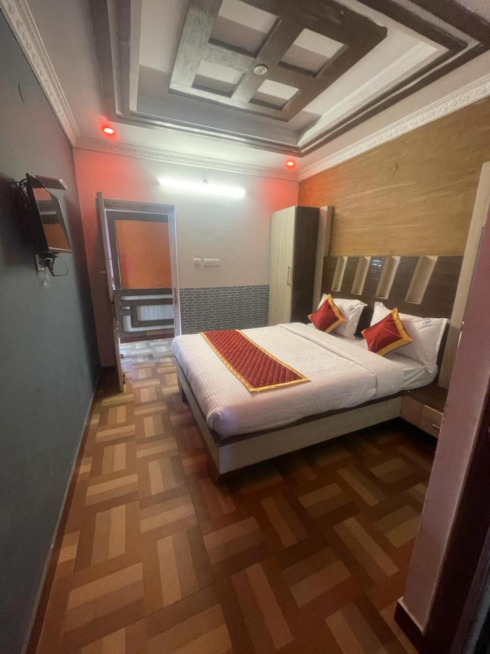 Hotel Ooty Vpr Residency Zewnętrze zdjęcie