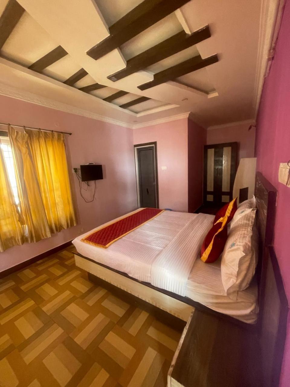 Hotel Ooty Vpr Residency Zewnętrze zdjęcie